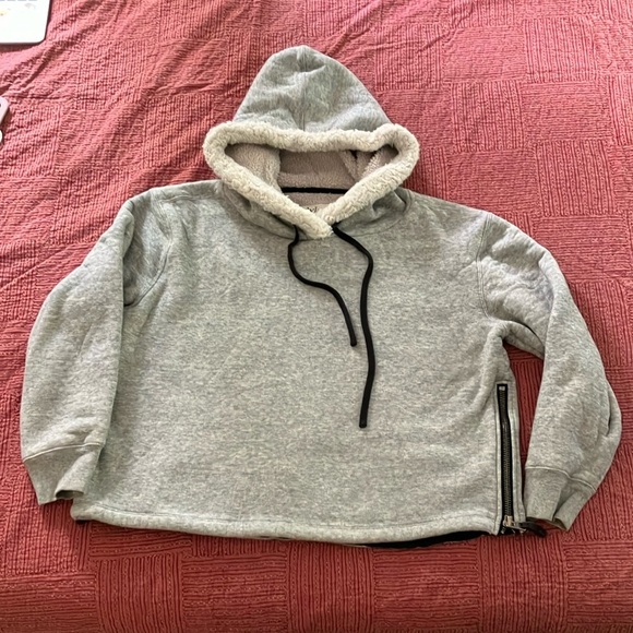 Dylan xl Heather Gray Cropped fleece lined Sweater with Hood and side zips - Picture 1 of 16